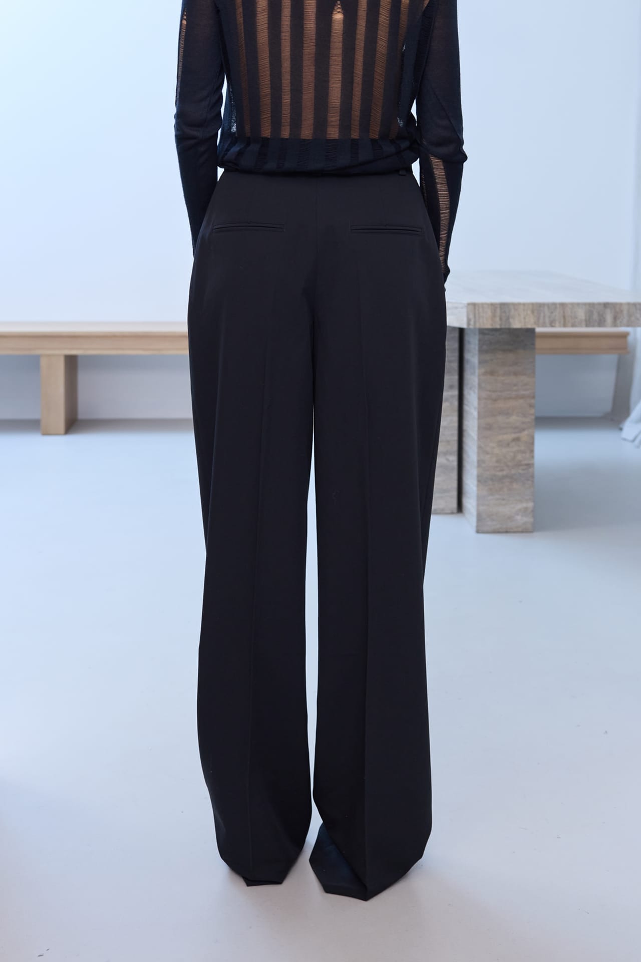 Pantalon en coton taille moyenne avec plis - Photo 2
