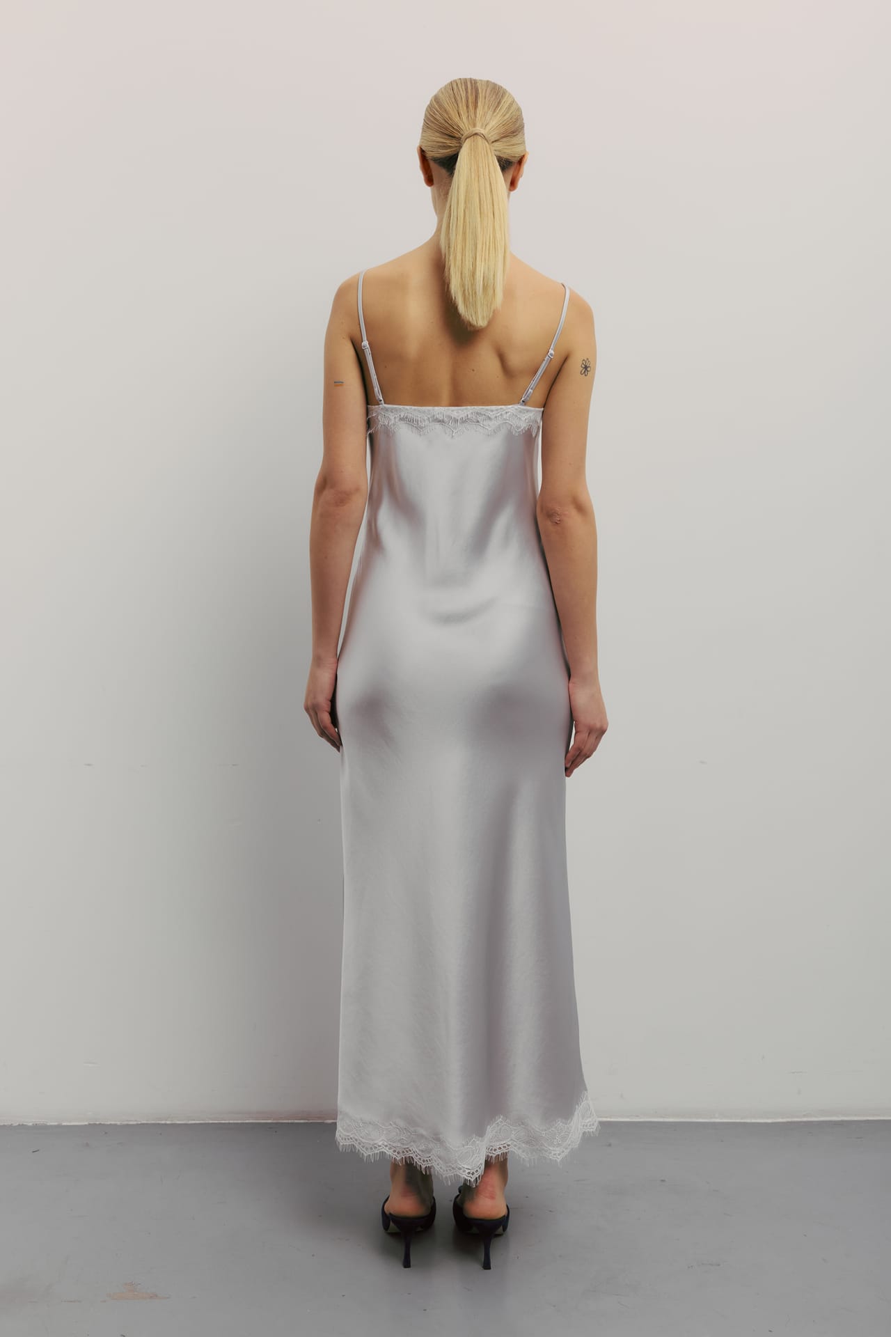 Robe maxi avec dentelle - Photo 2
