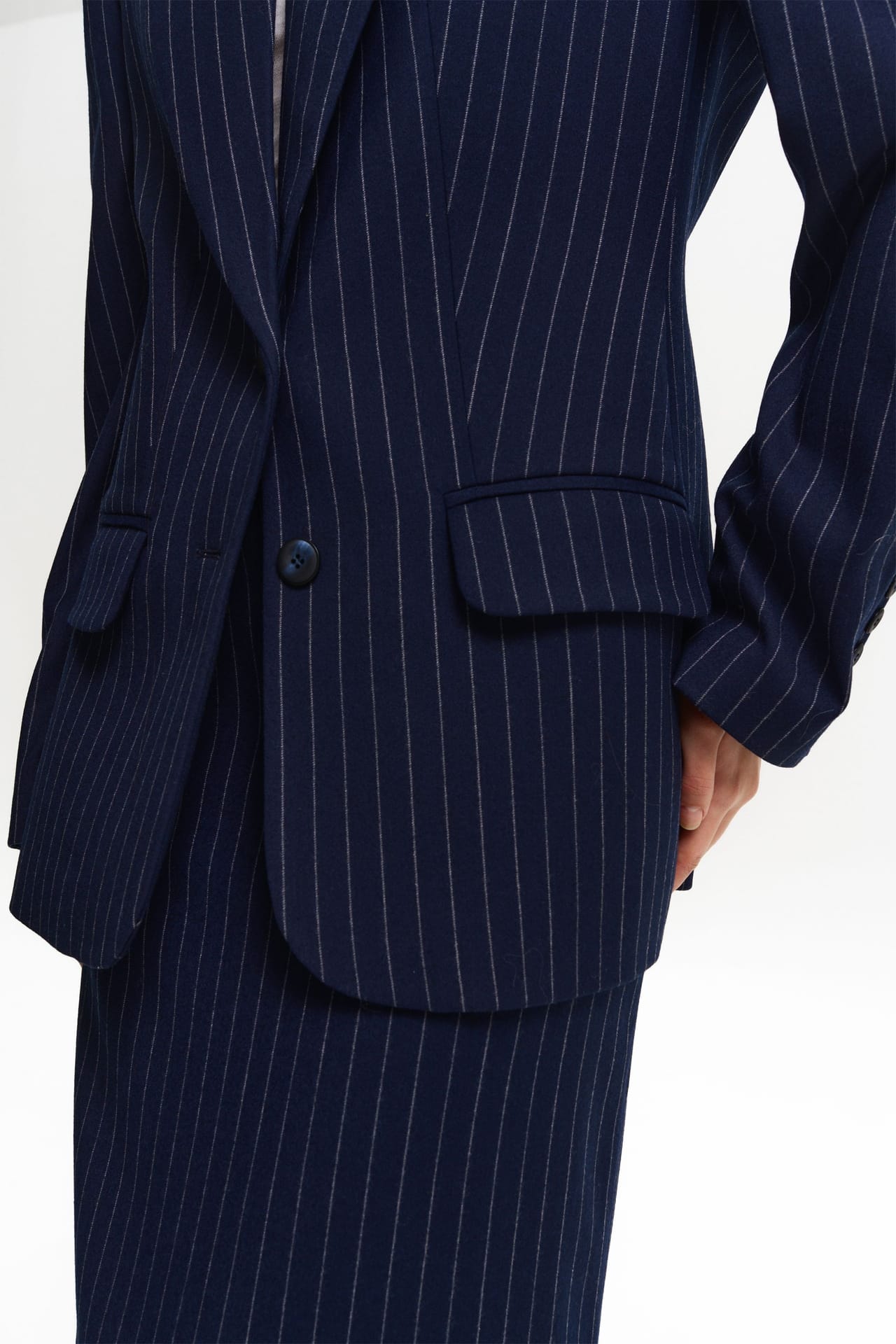 Single-breasted, fitted wool blazer - Photo 5