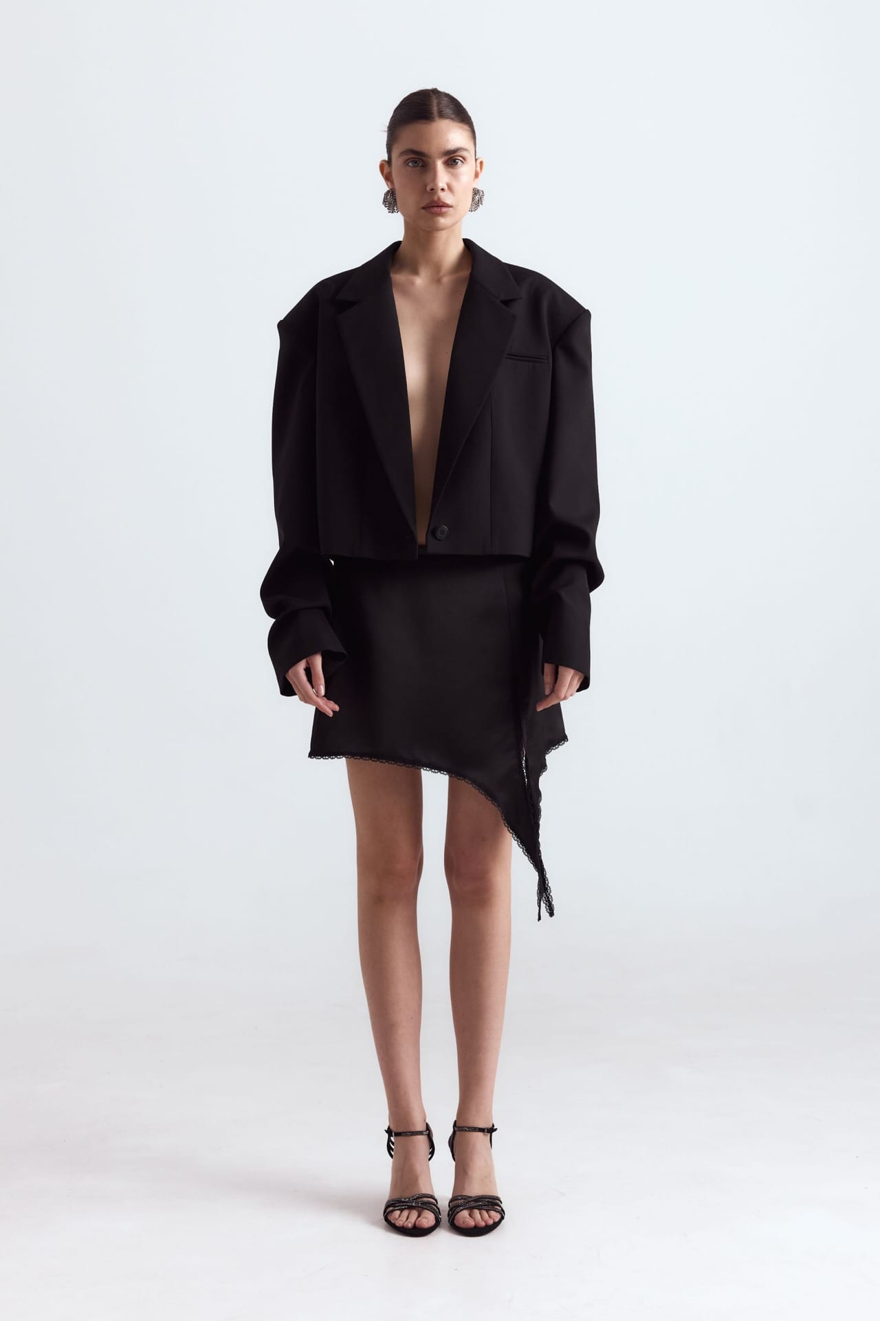 Cropped wool blazer with gathered sleeves - Photo 1