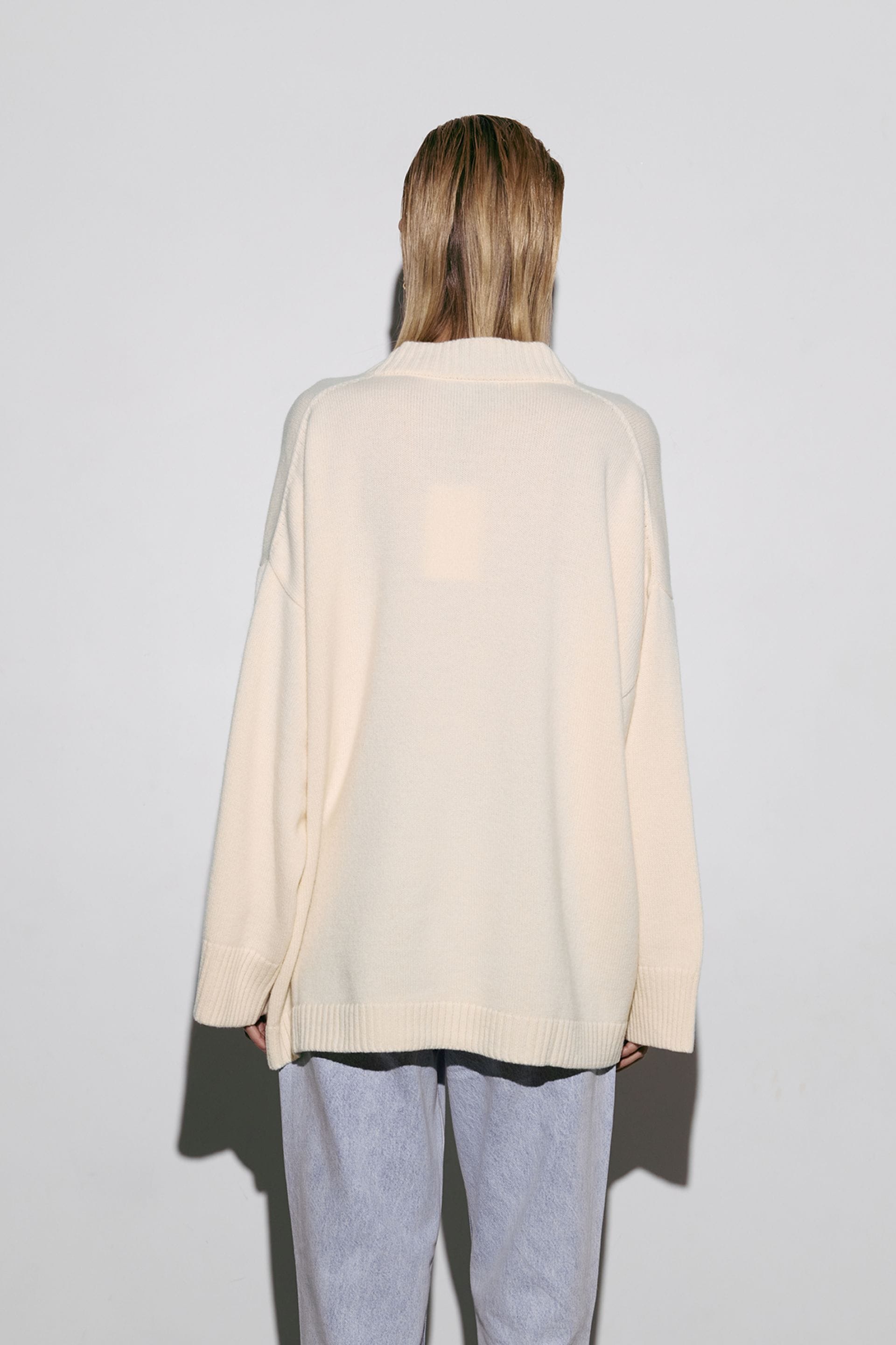 Sweter oversize z długimi rękawami - WWT-SW4051-3-18 - Photo 5