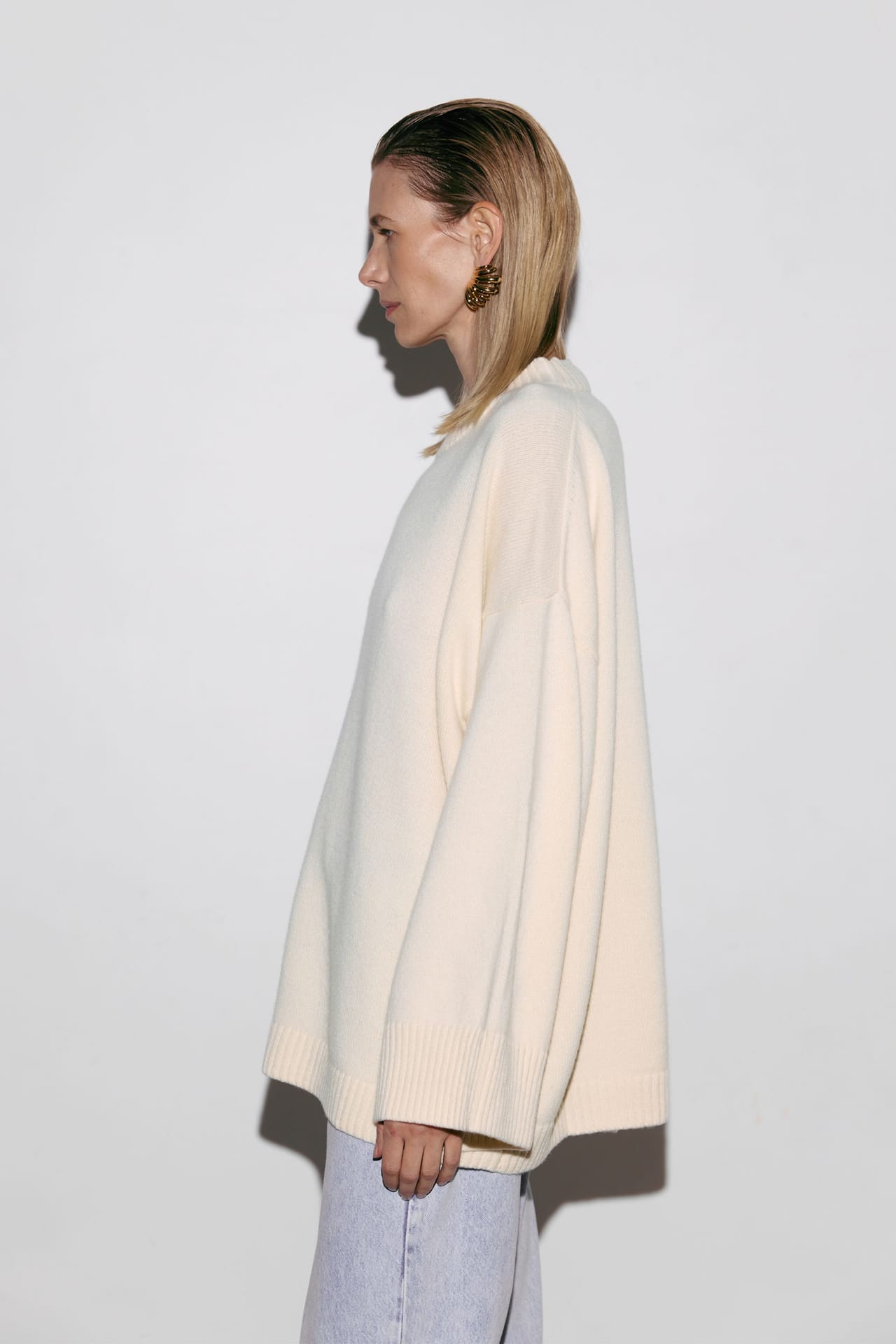 Sweter oversize z długimi rękawami - Photo 5