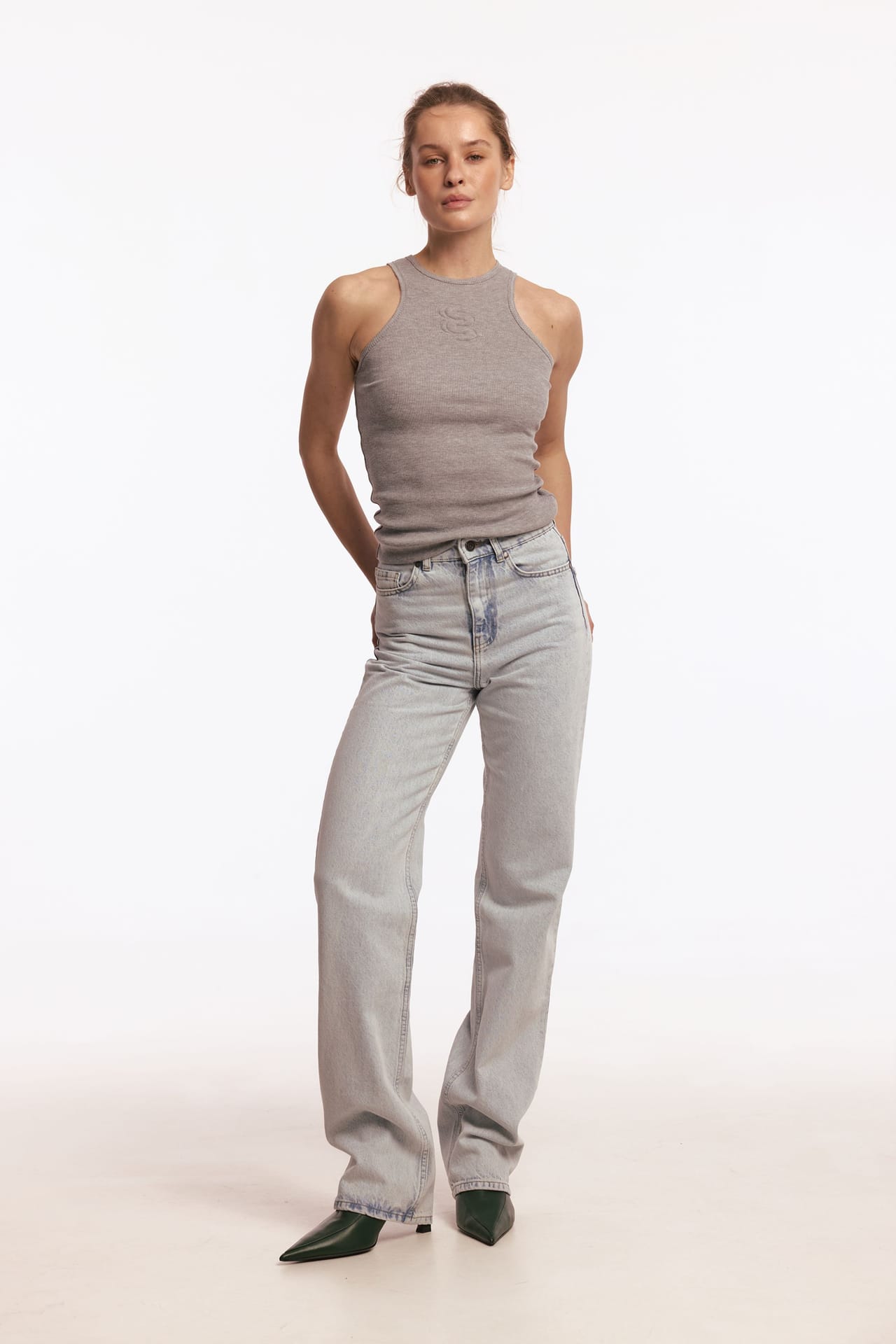 Straight-leg jeans - Photo 1