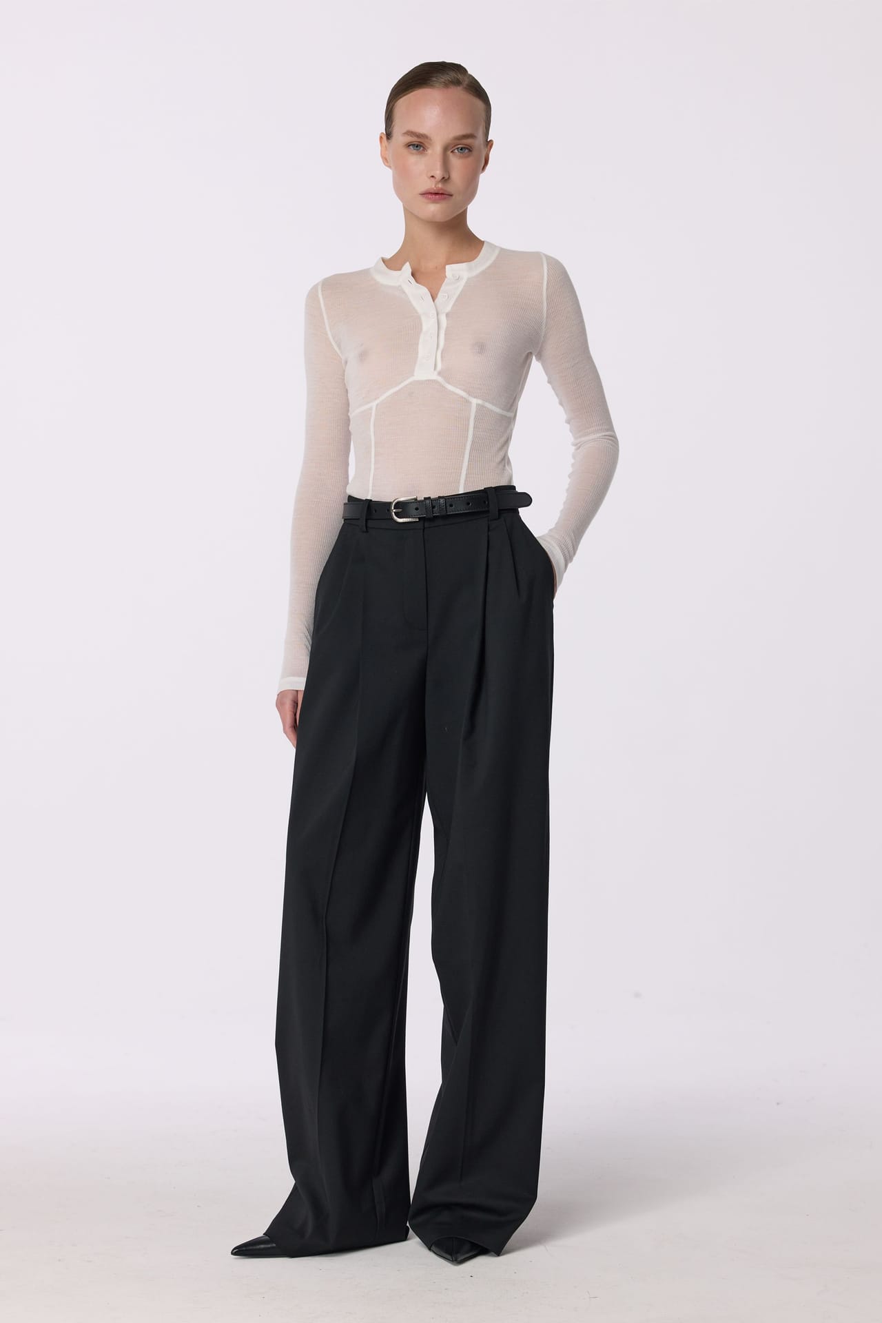 Relaxed wool pants - Photo 1