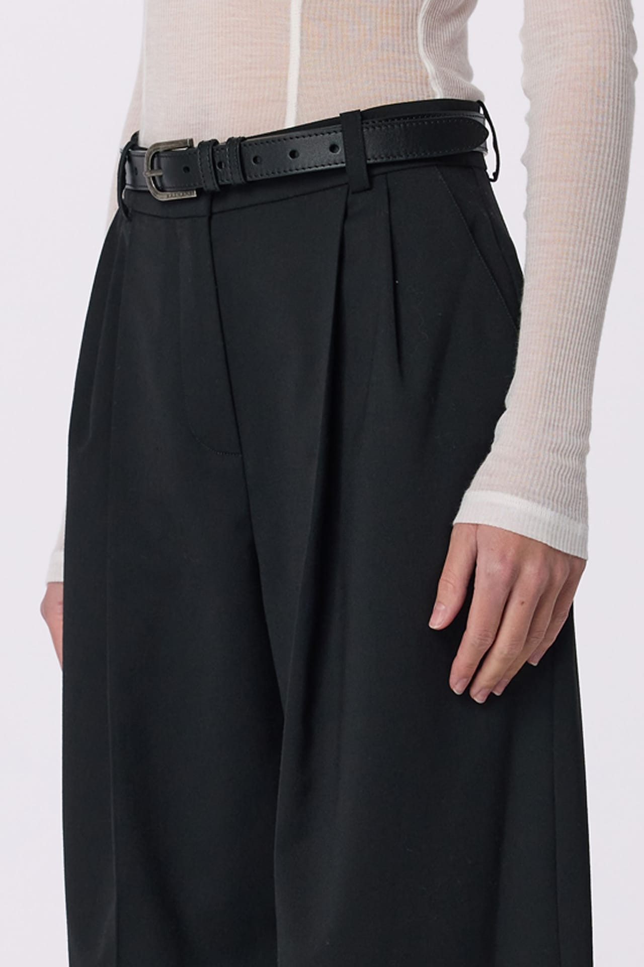 Relaxed wool pants - Photo 5