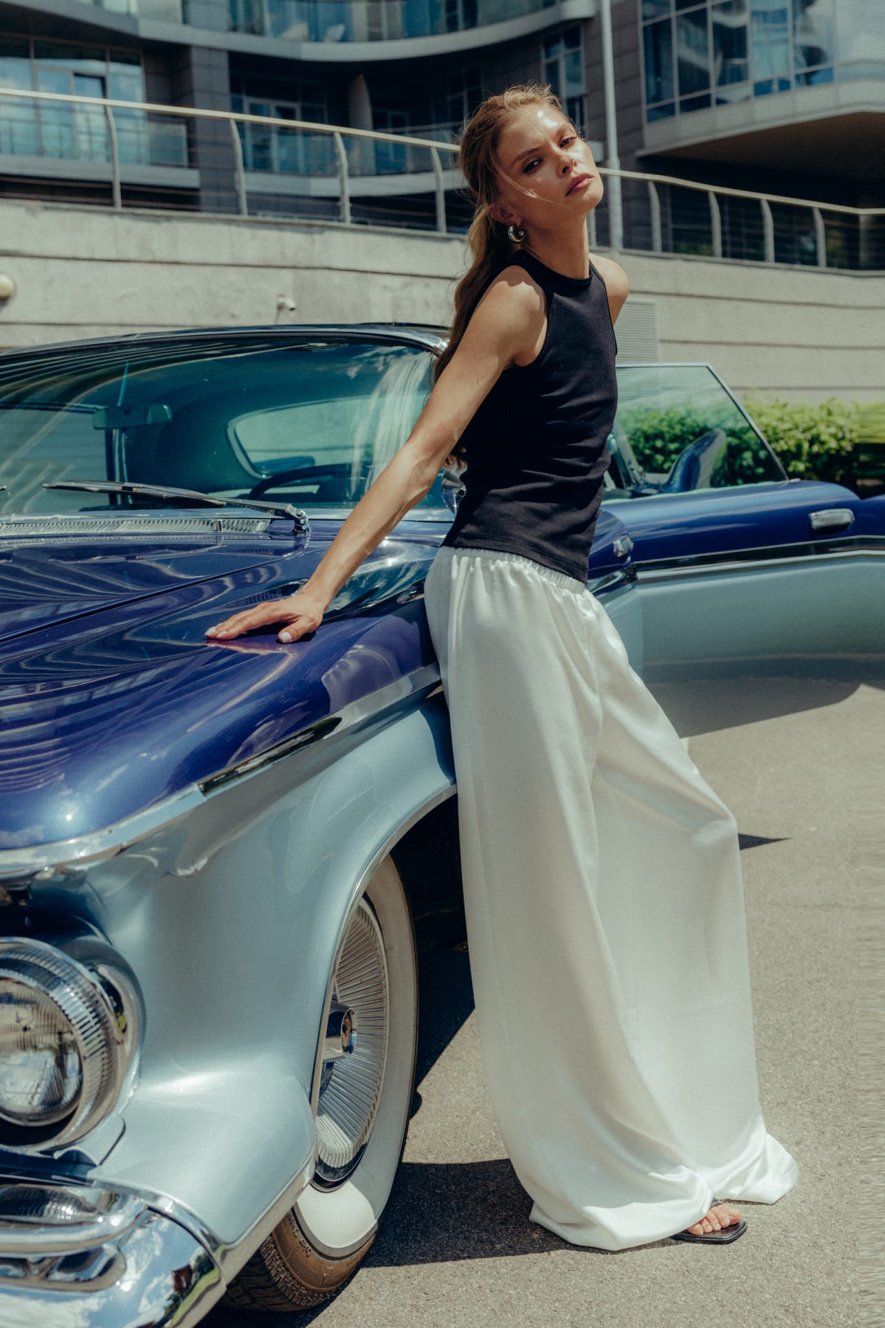 Satin pants with imitation lace lingerie - Photo 4