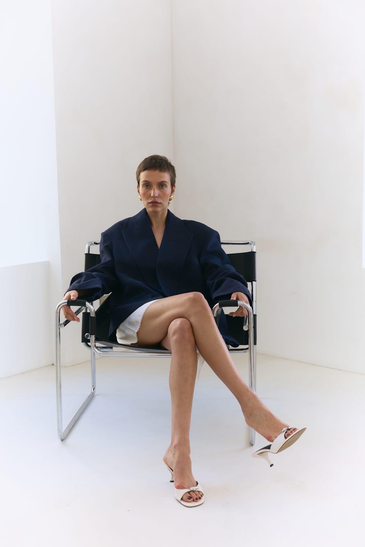 Jupe mini avec fente et dentelle - Photo 5