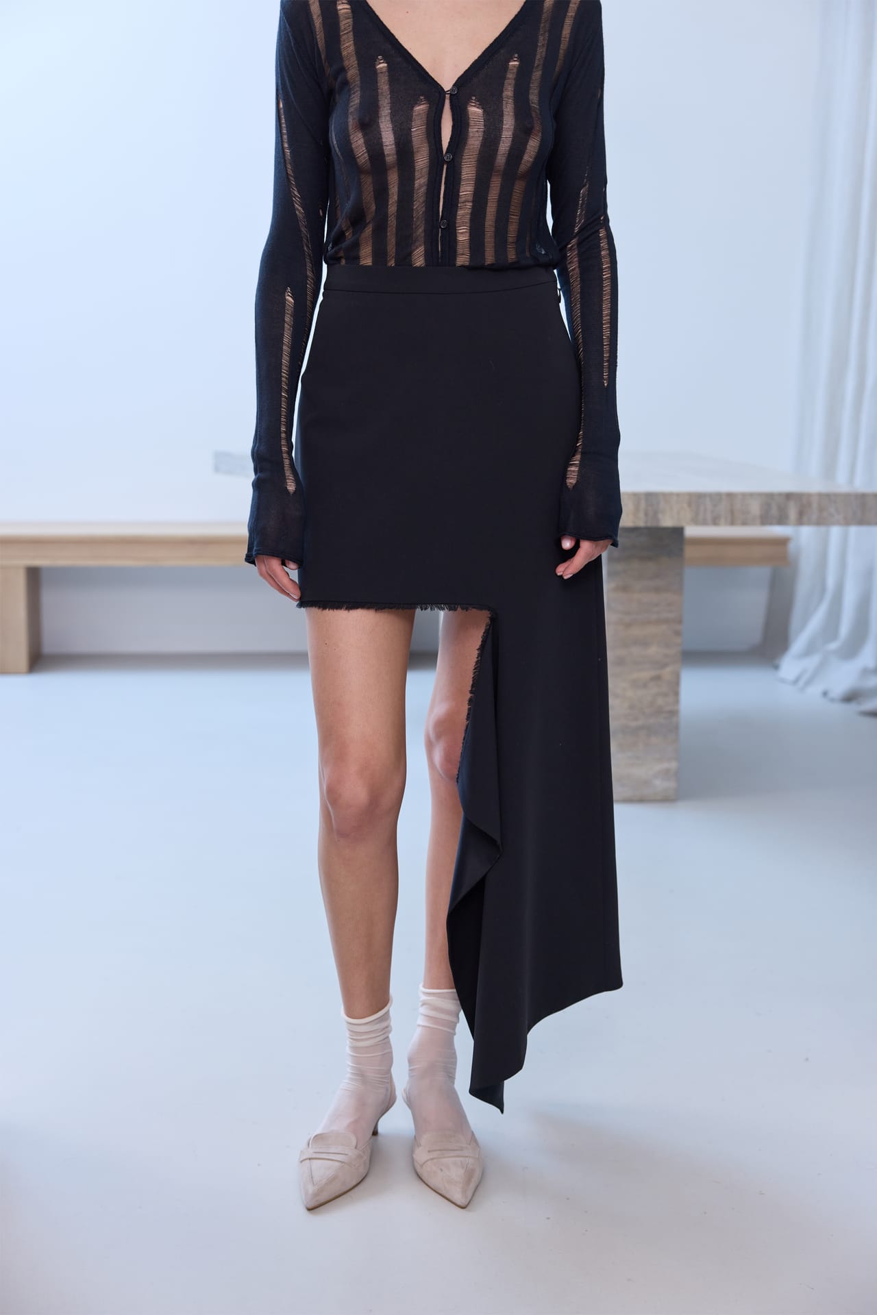 Cotton mini skirt with cut-out detail - Photo 3