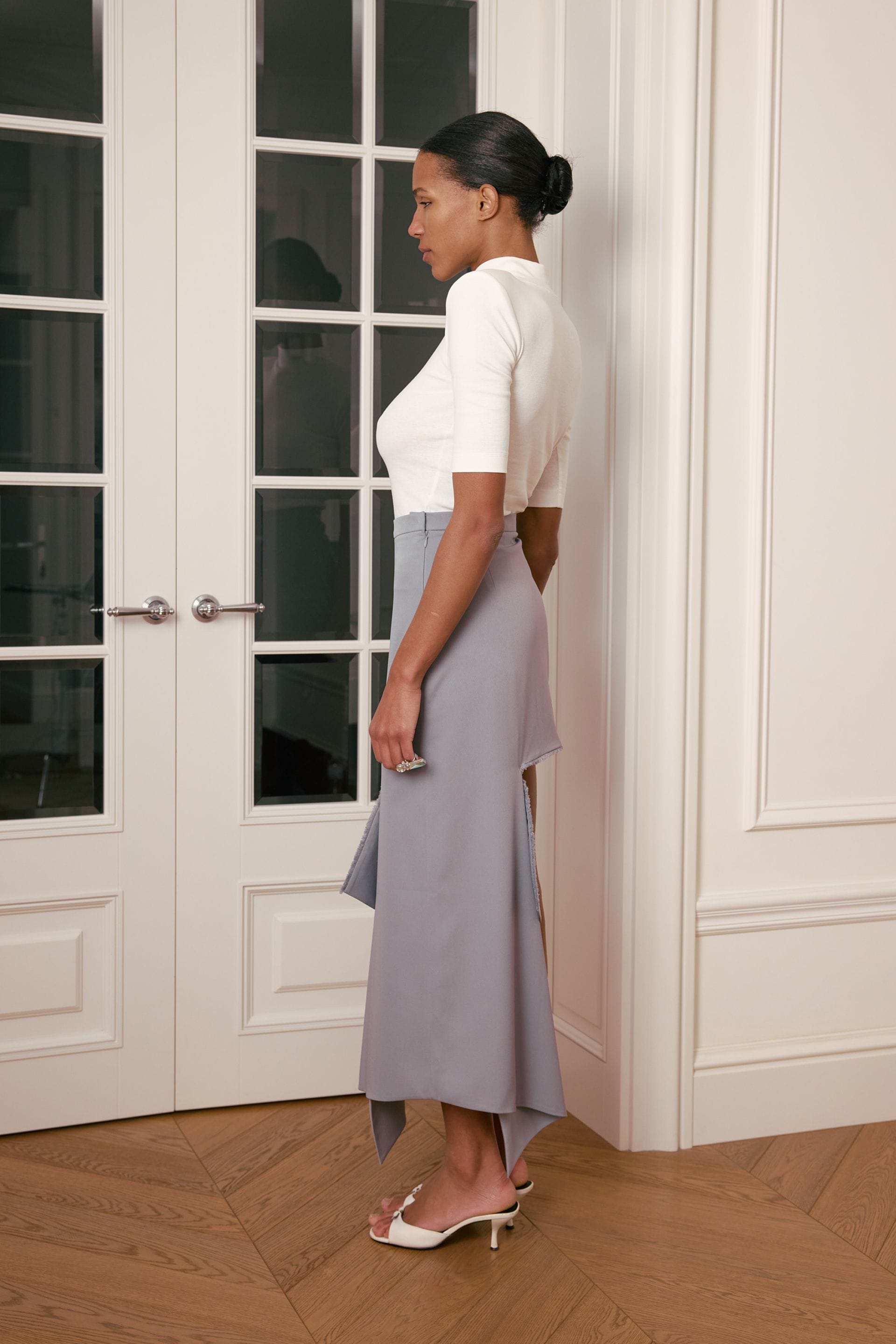 Cotton mini skirt with cut-out detail - WWB-SK1070-7-42 - Photo 2