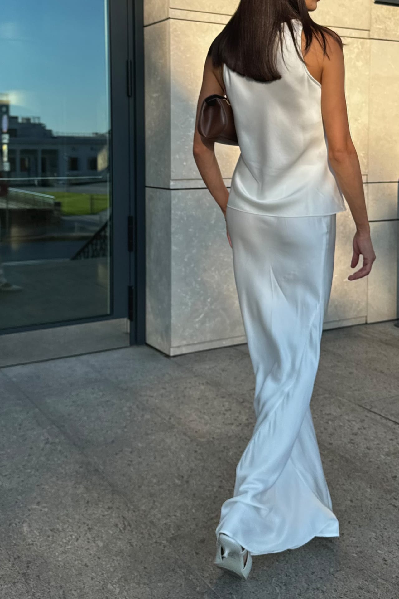 Satin maxi skirt - Photo 4