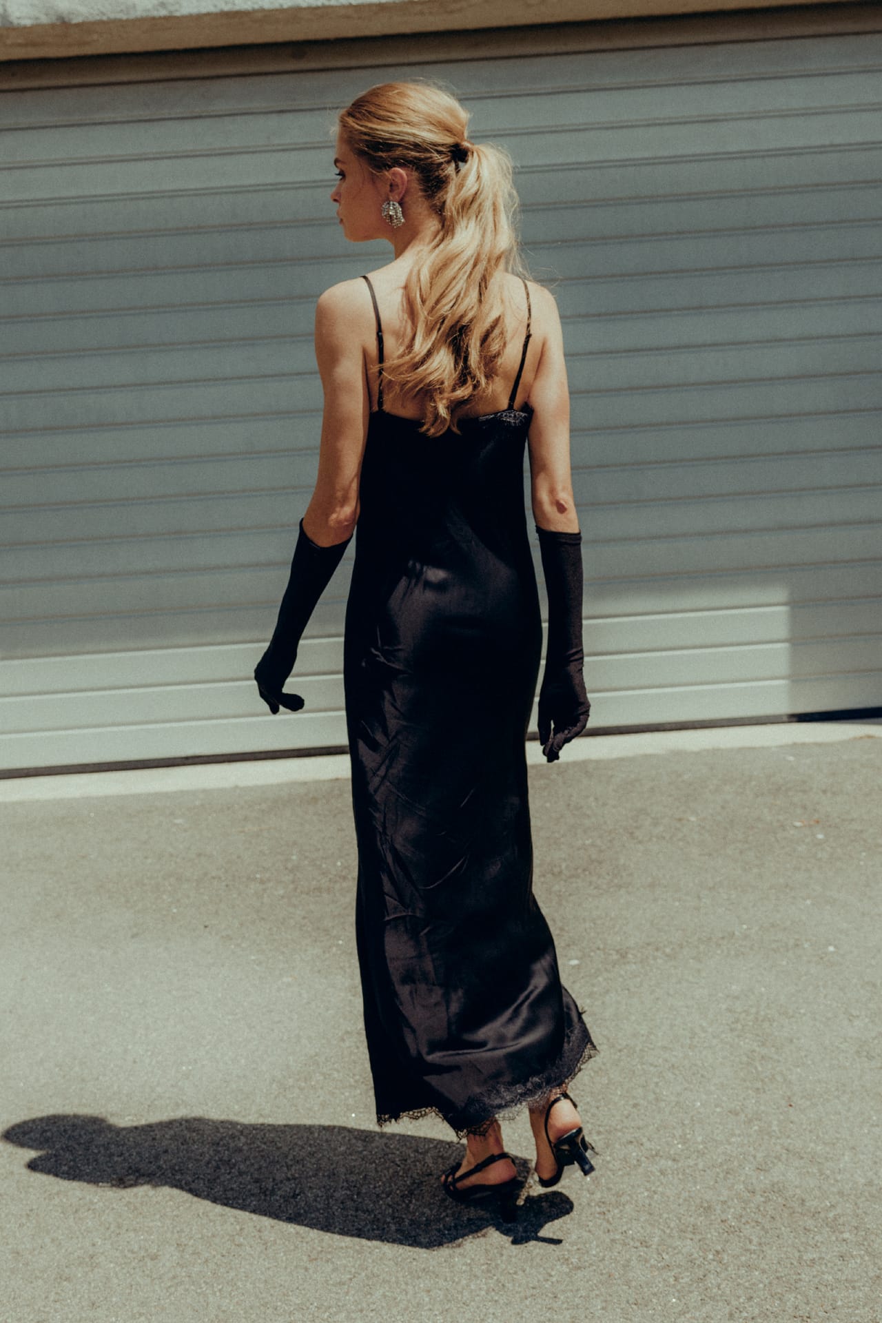 Maxi dress with lace - Photo 4