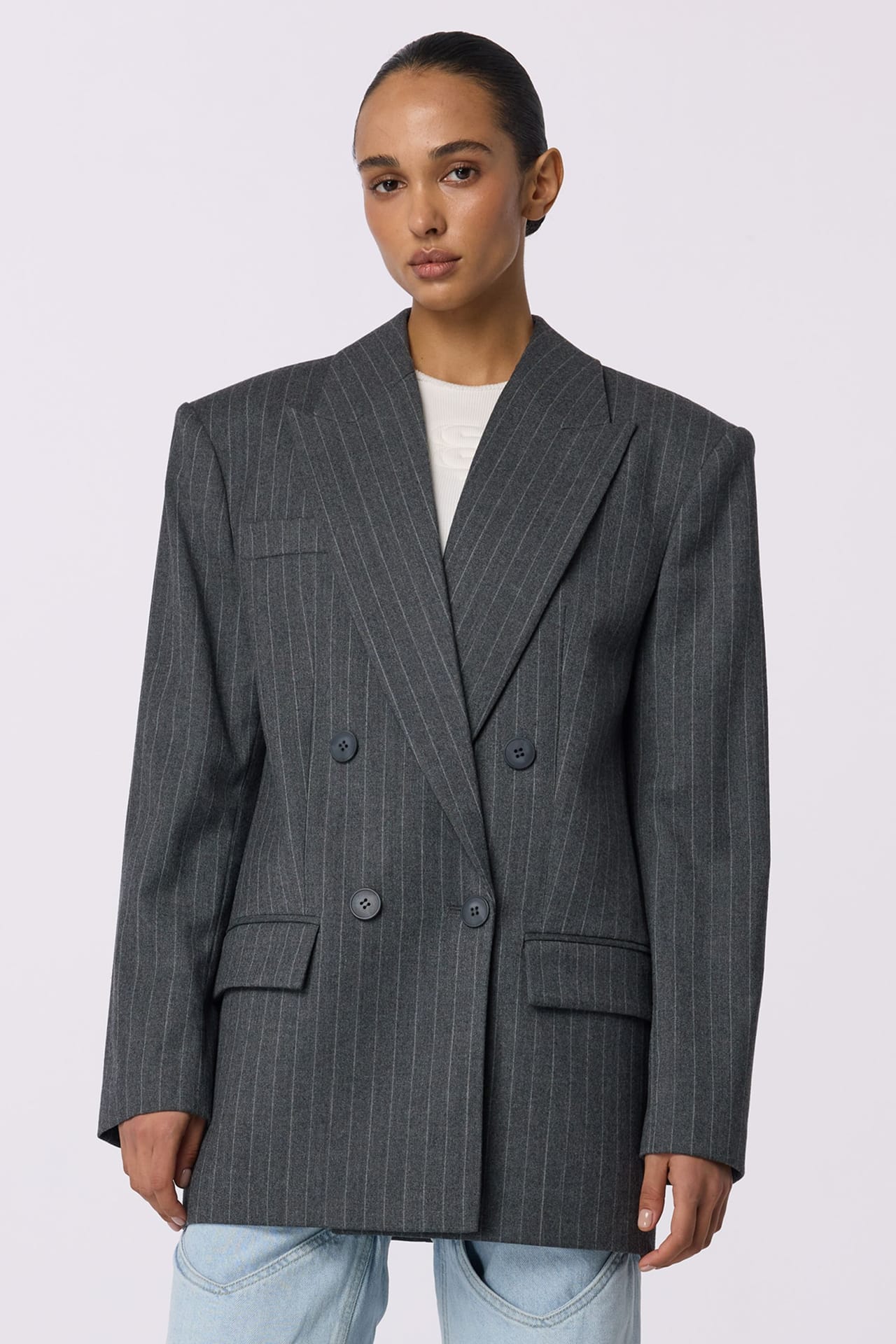 Oversized double-breasted wool blazer with shoulder pads - Photo 3