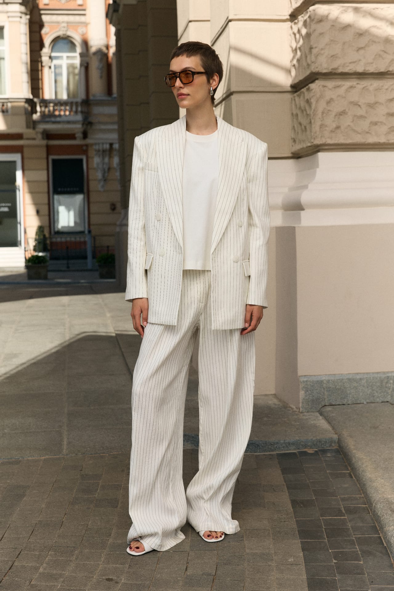 Blazer oversize en lin à double boutonnage avec épaulettes - Photo 4