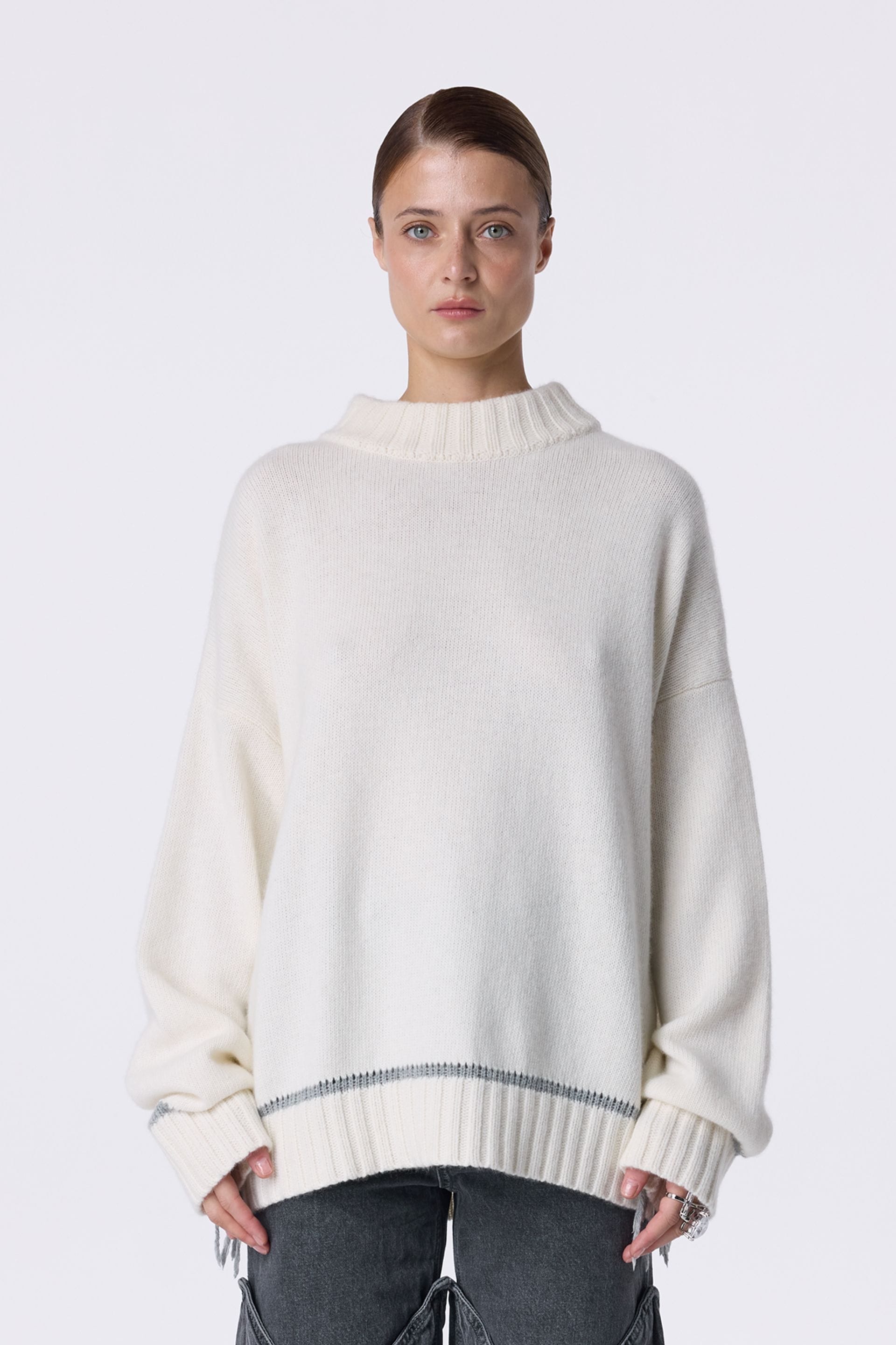 Pull Contrast - WWT-SW4070-87-159 - Photo 1
