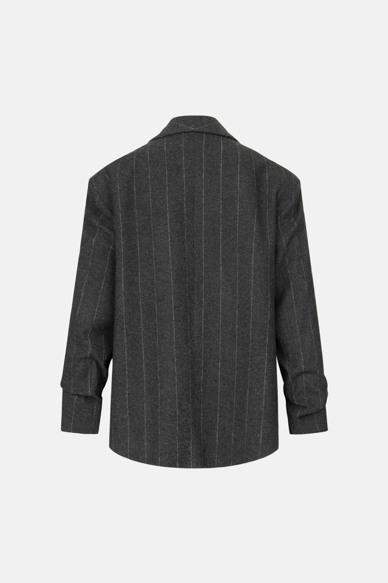 Oversized coat-jacket with gathered sleeves - Photo 4