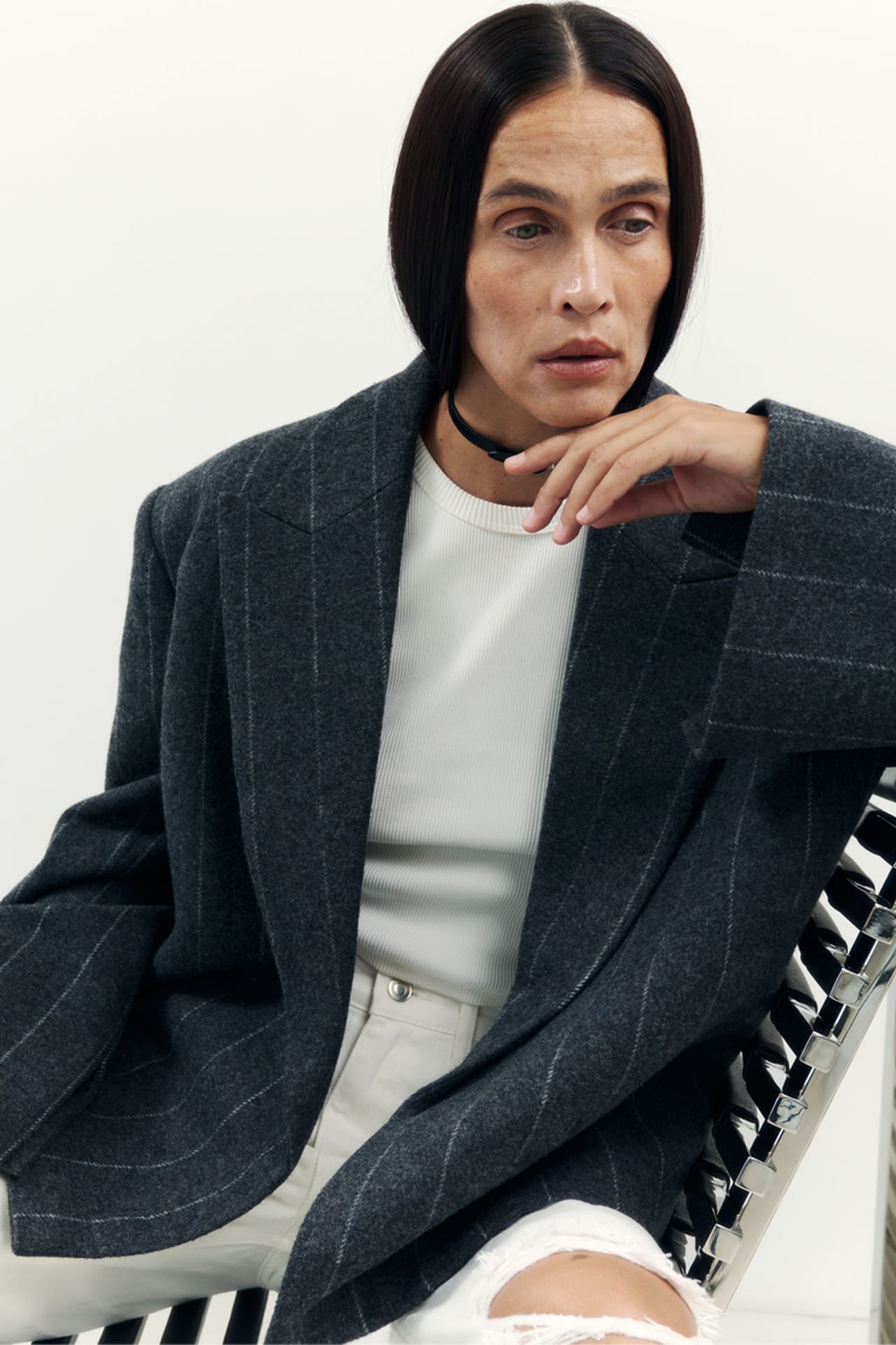 Oversized coat-jacket with a triangle - Photo 5