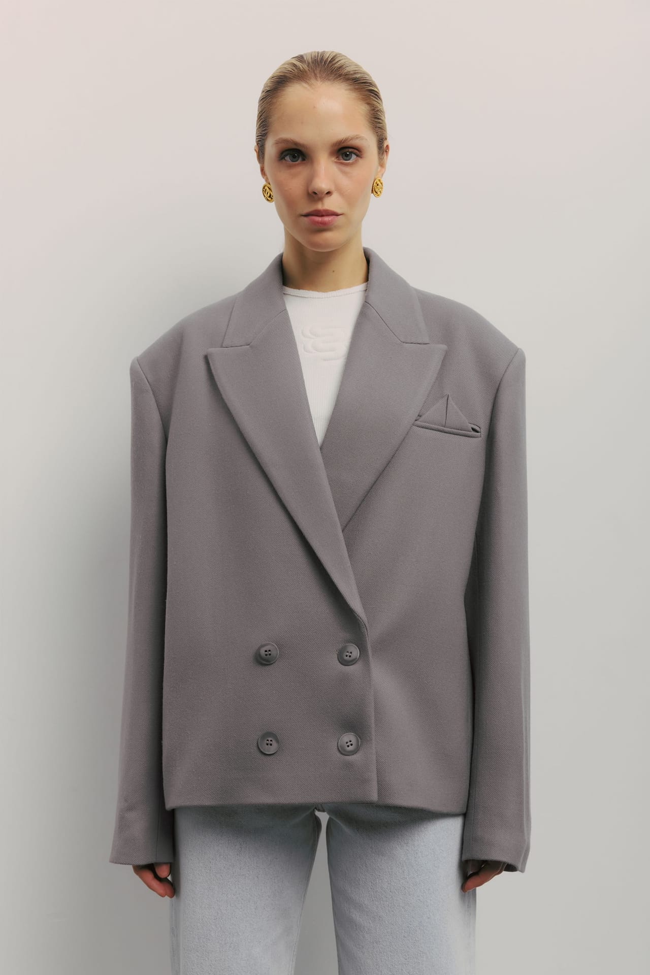 Oversized coat-jacket with a triangle - Photo 1
