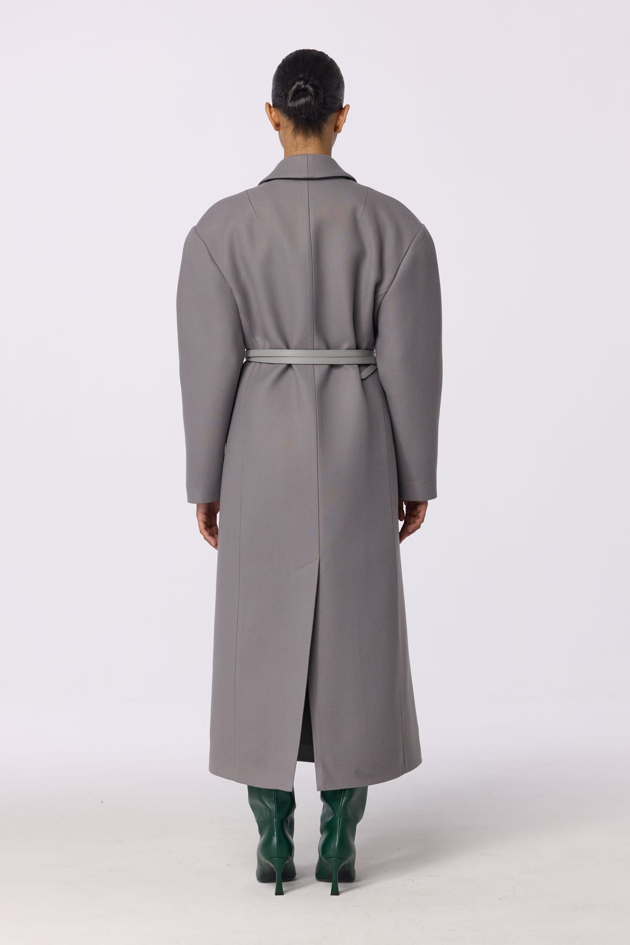 Double-breasted coat with accent shoulders - Photo 4