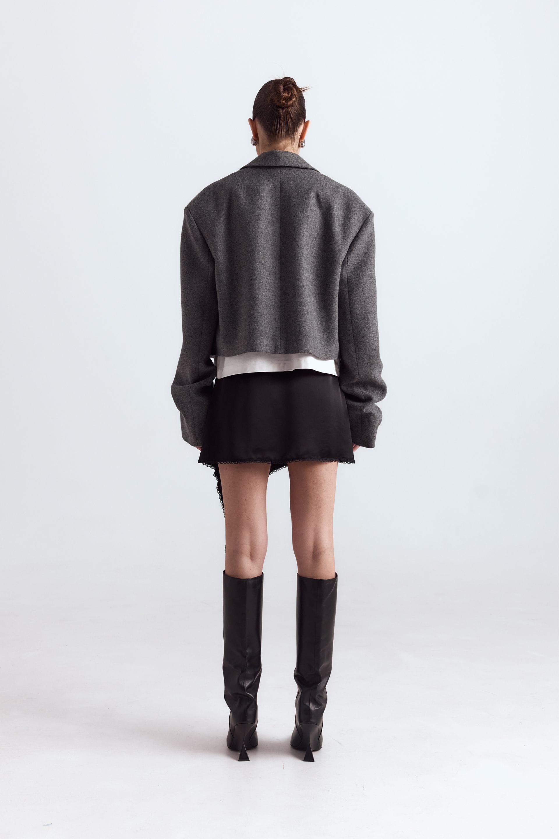 Cropped coat with a gathering on the sleeve - WWU-OC1057-7-5 - Photo 2