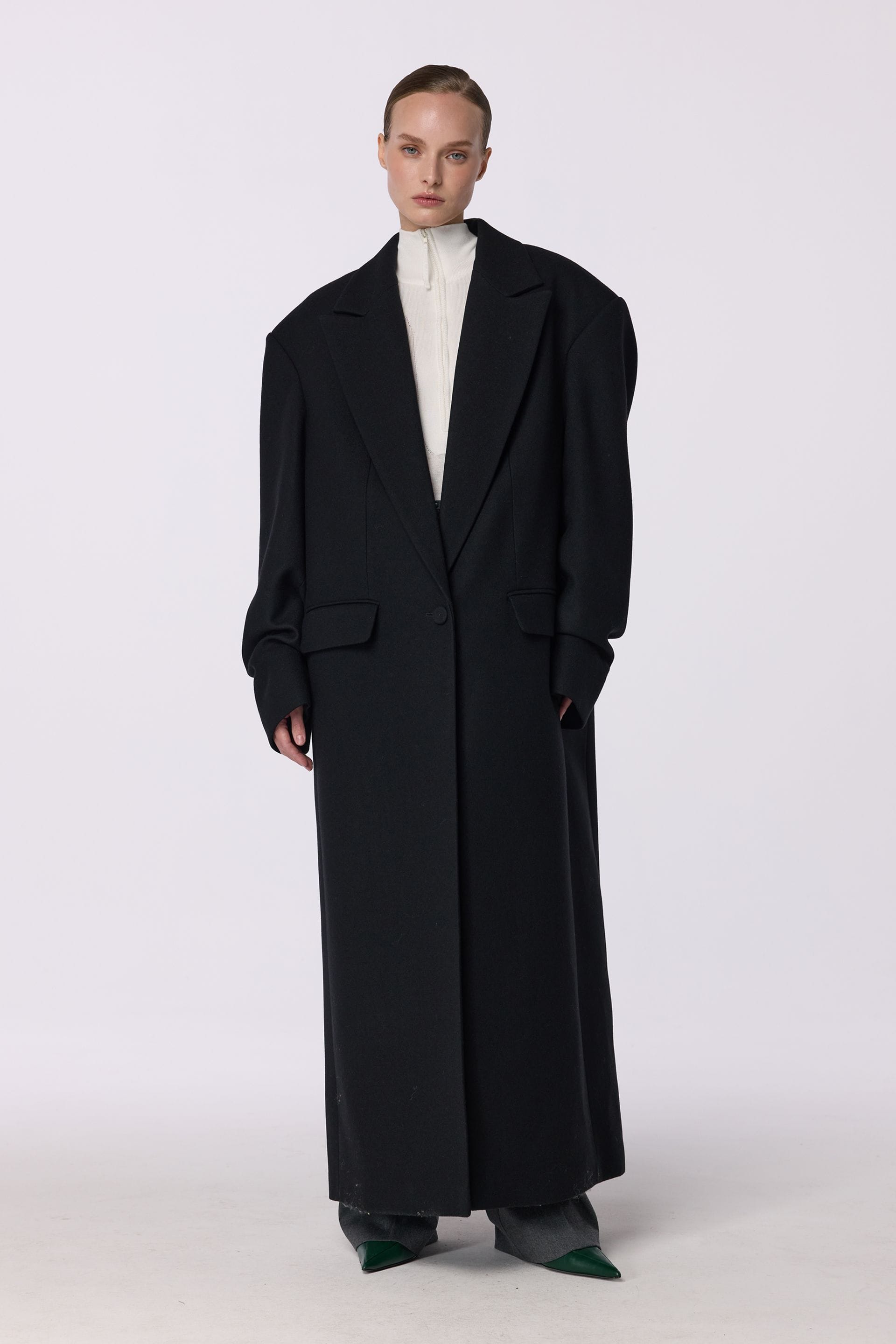 Straight-cut coat with gathered sleeves - WWU-OC1069-2-25 - Photo 1