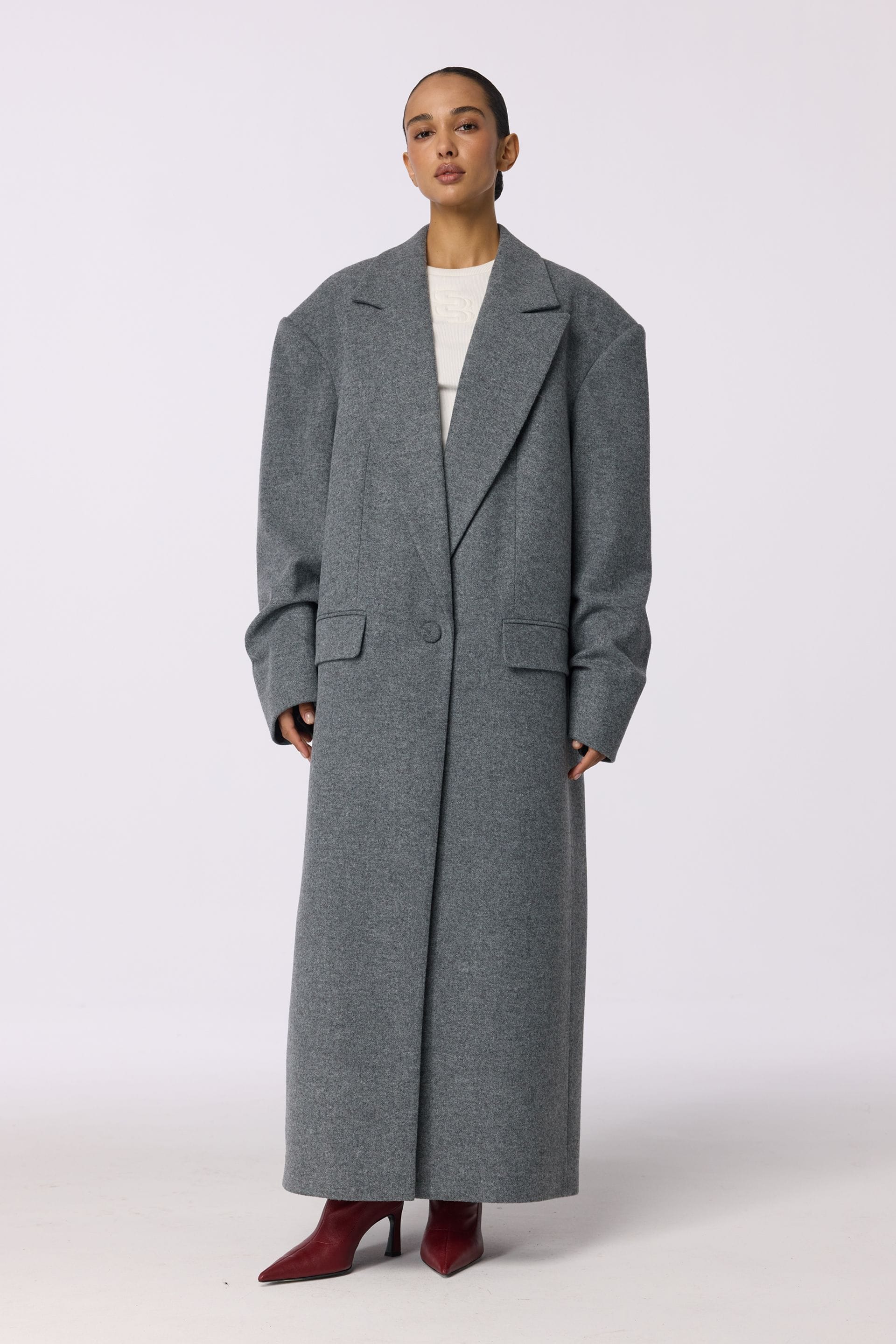 Straight-cut coat with gathered sleeves - WWU-OC1069-7-5 - Photo 1
