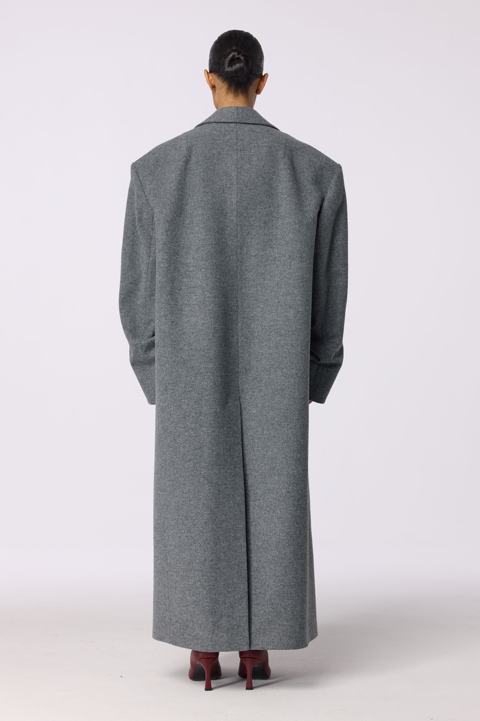 Straight-cut coat with gathered sleeves - WWU-OC1069-7-5 - Photo 2