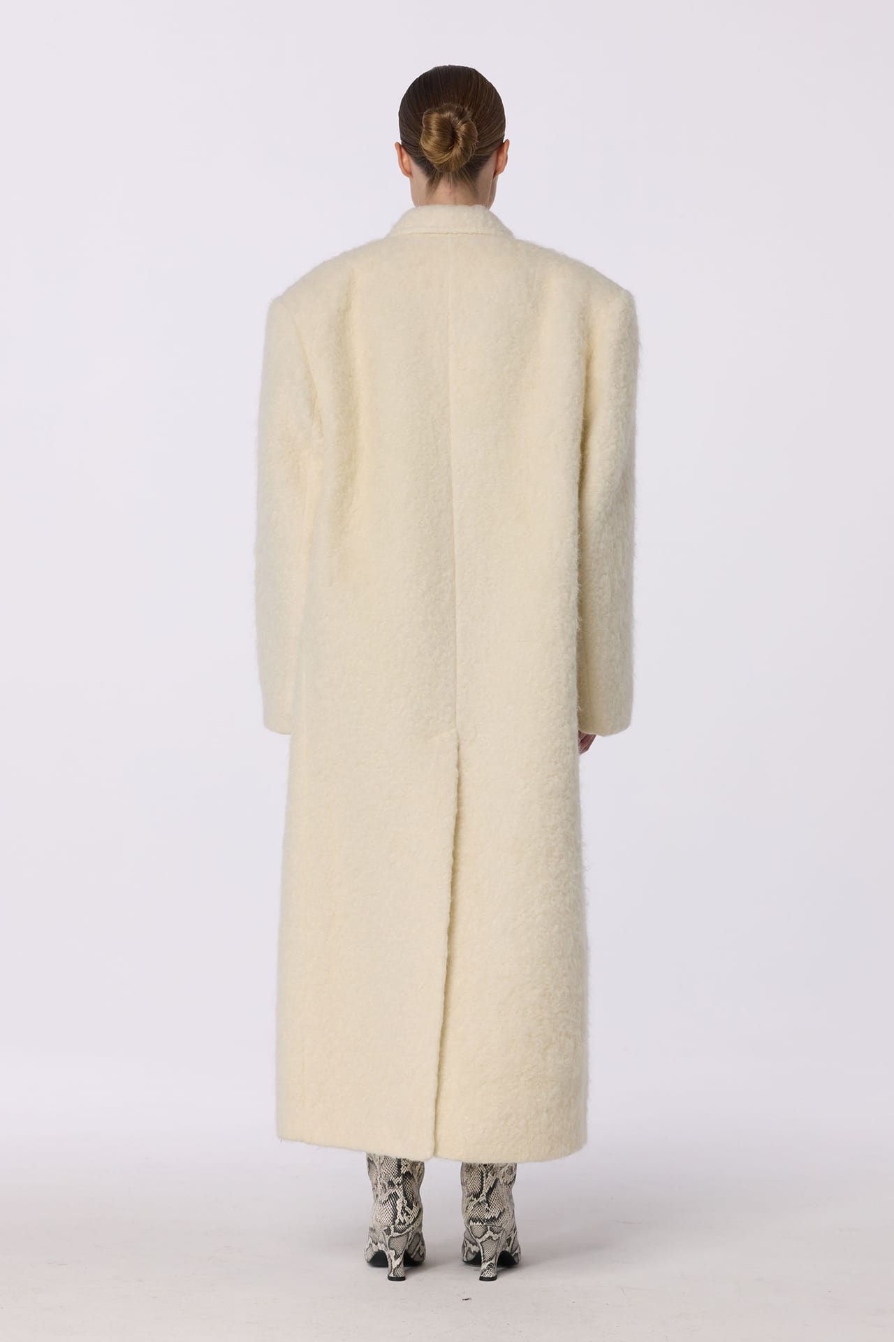 Oversized straight cut alpaca coat - Photo 2