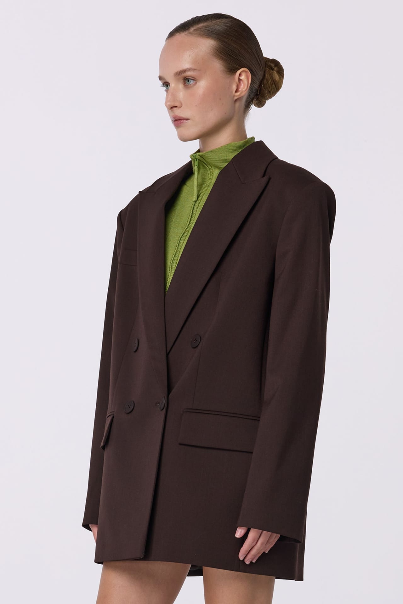 Zoom in - Oversized double-breasted wool blazer with shoulder pads Oversized double-breasted wool blazer with shoulder pads - Photo 5