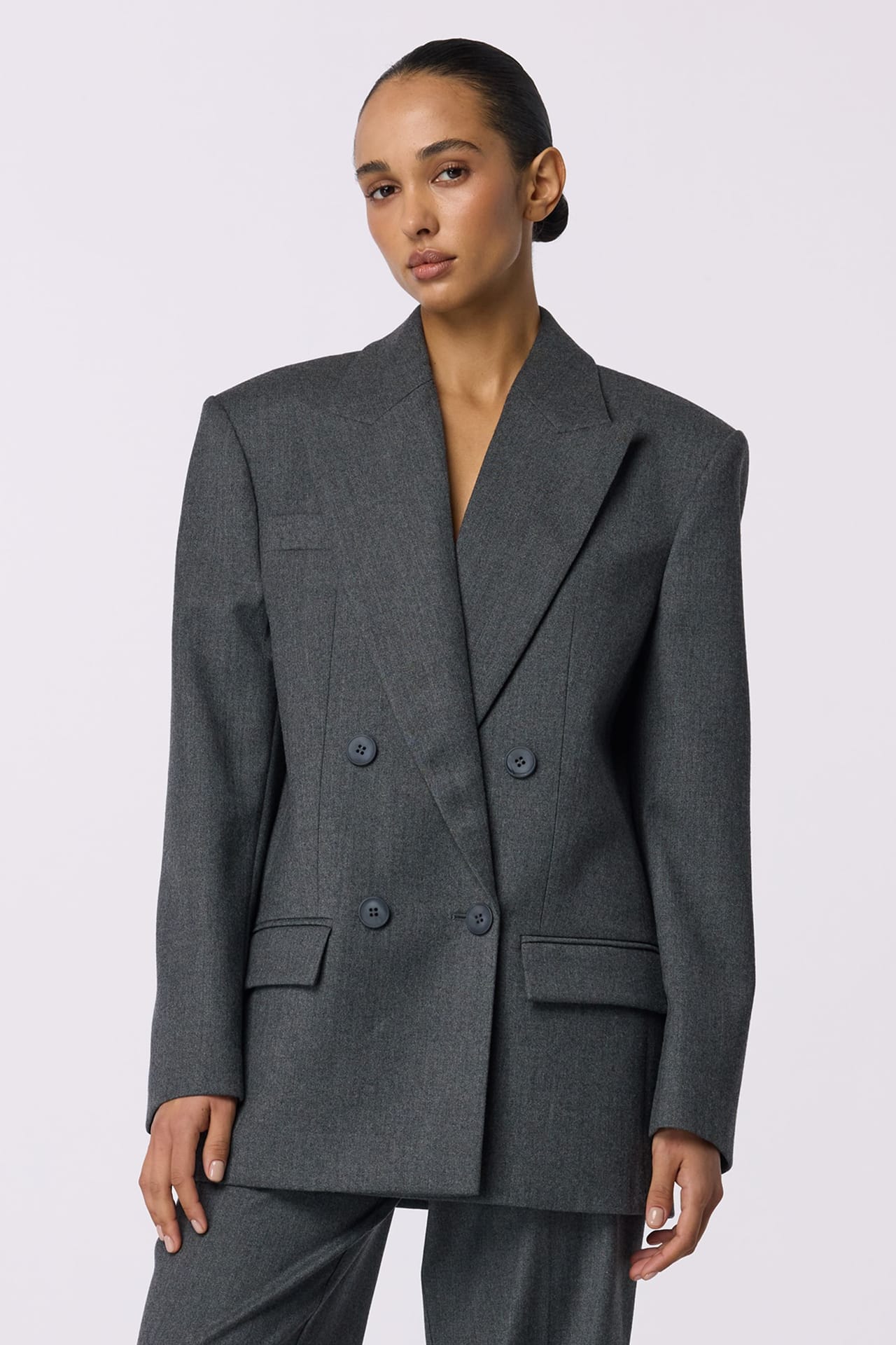 Zoom in - Veste en laine croisée oversize avec épaulettes Veste en laine croisée oversize avec épaulettes - Photo 3